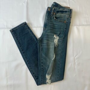 Aéropostale Women’s High Rise Skinny Distressed Blue Jeans Size 2